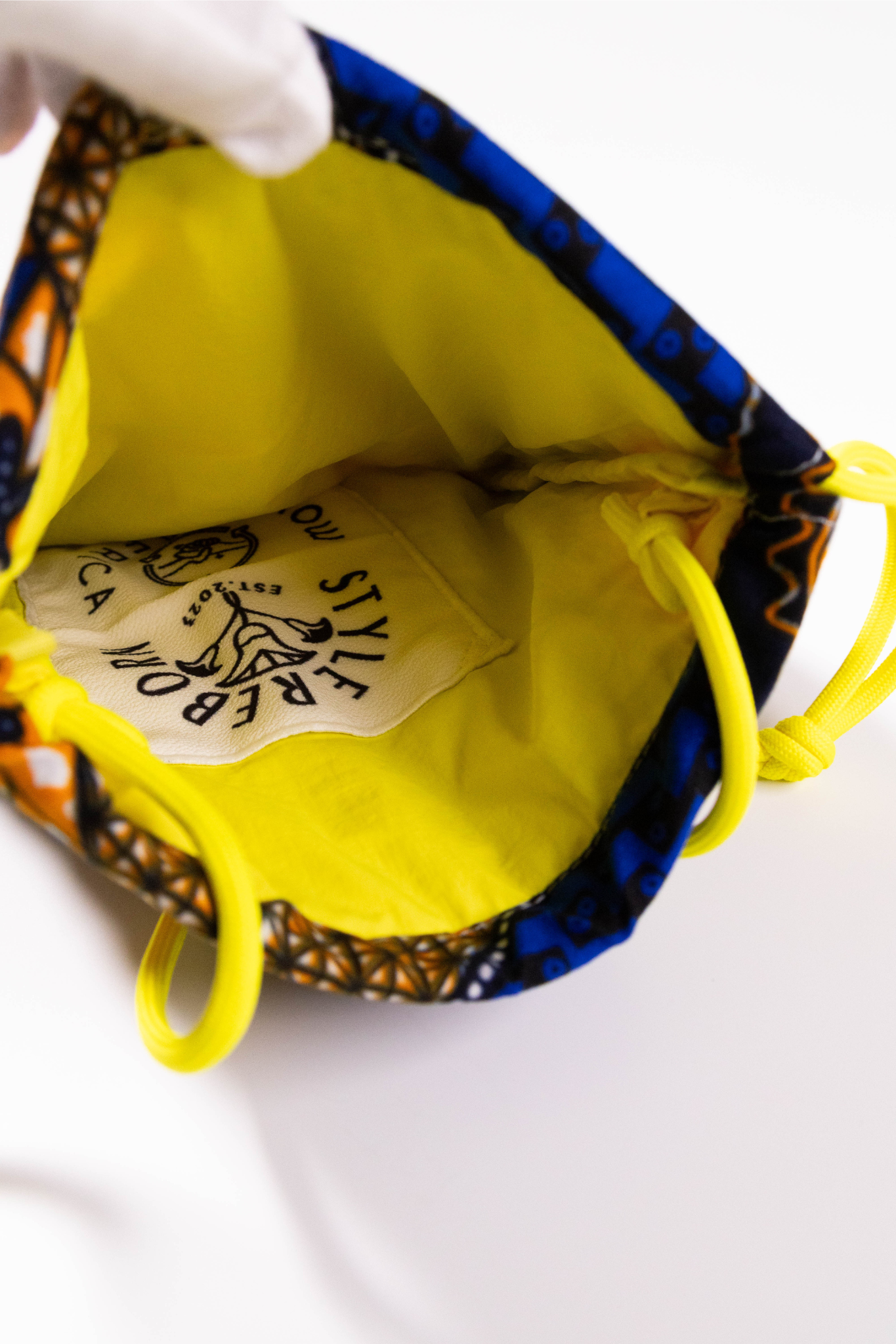 【moyan ecri× StyleReborn】Reversible Padded Mini Bag Kind of quiet