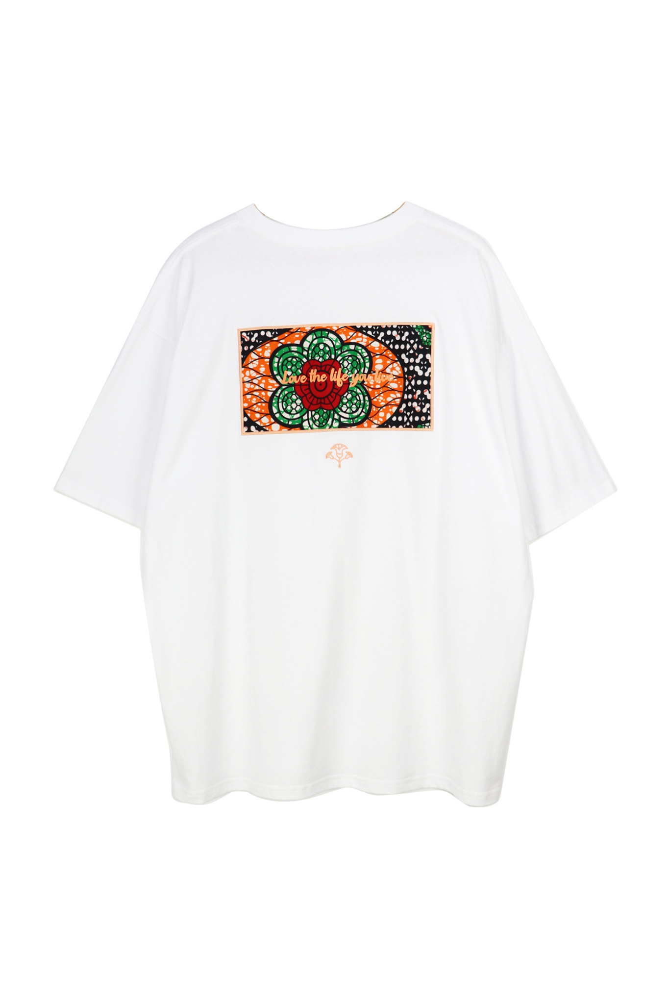 【moyan ecri× StyleReborn】パッチ刺繍 T-Shirt Passionate White