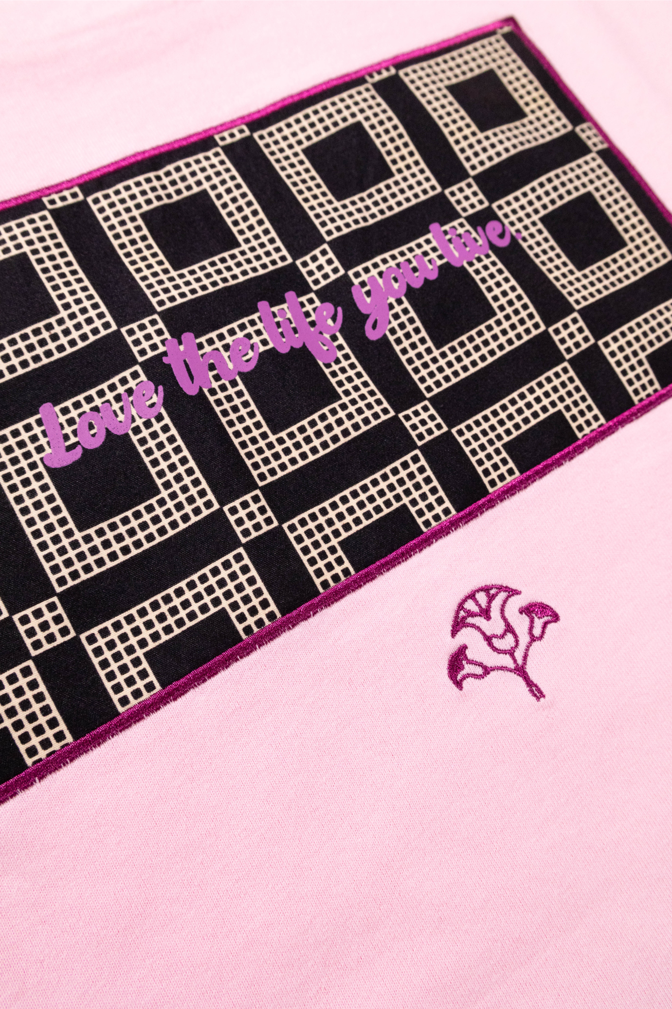 【moyan ecri× StyleReborn】パッチ刺繍 T-Shirt New Blocks Pink