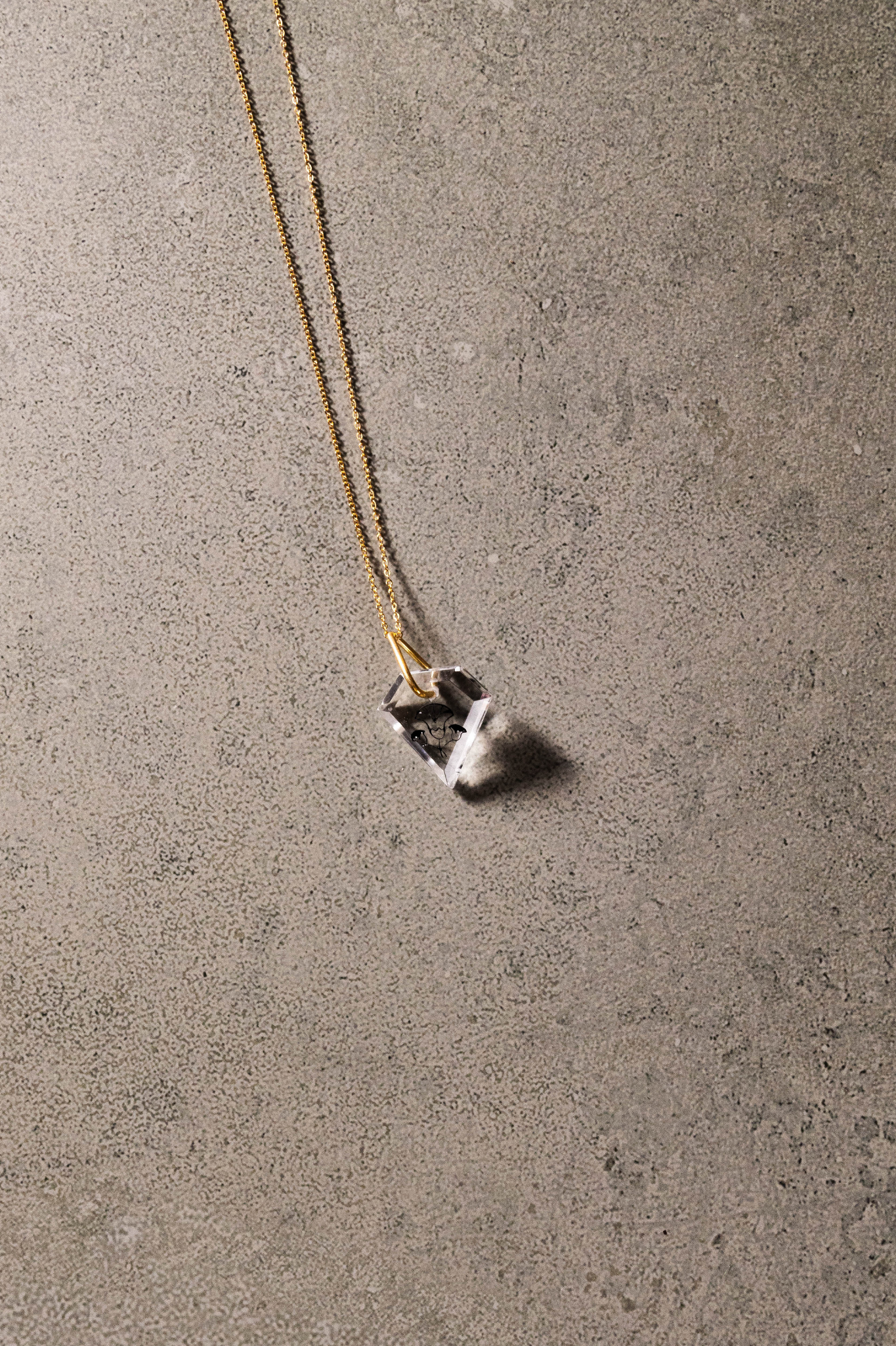 【nanan bijouxxx×StyleReborn】Symbol On Crystal Necklace 14KGF×Black
