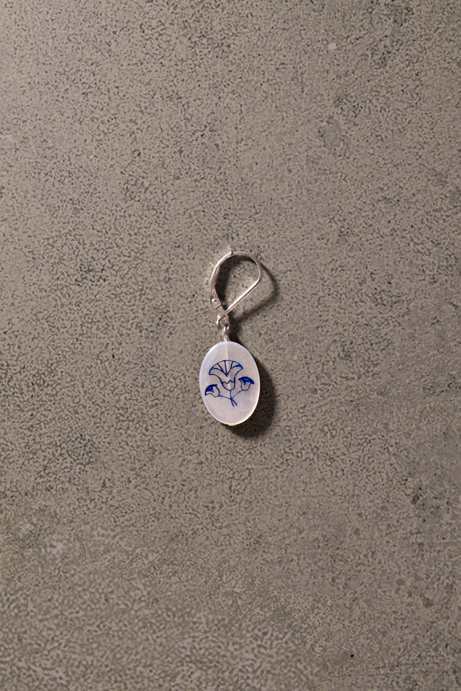 【nanan bijouxxx×StyleReborn】Symbol On Shell Earring Blue