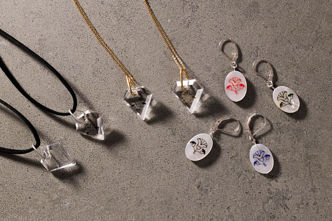 【nanan bijouxxx×StyleReborn】Symbol On  Shell Earring Black