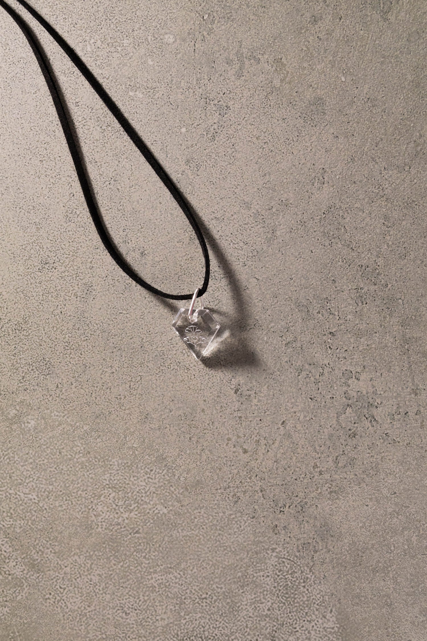 【nanan bijouxxx×StyleReborn】Symbol On Crystal Necklace PU×Silver