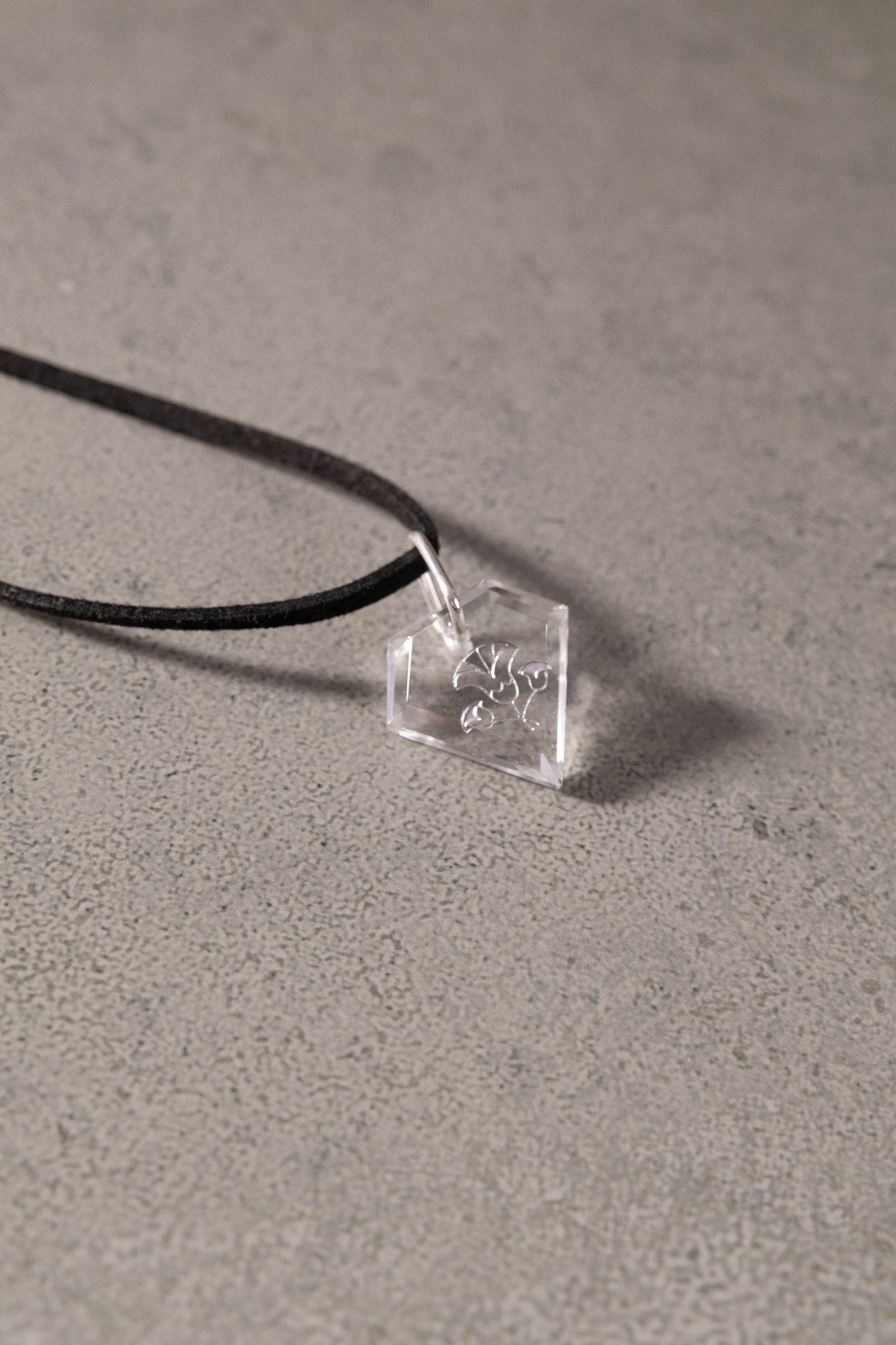 【nanan bijouxxx×StyleReborn】Symbol On Crystal Necklace PU×Silver